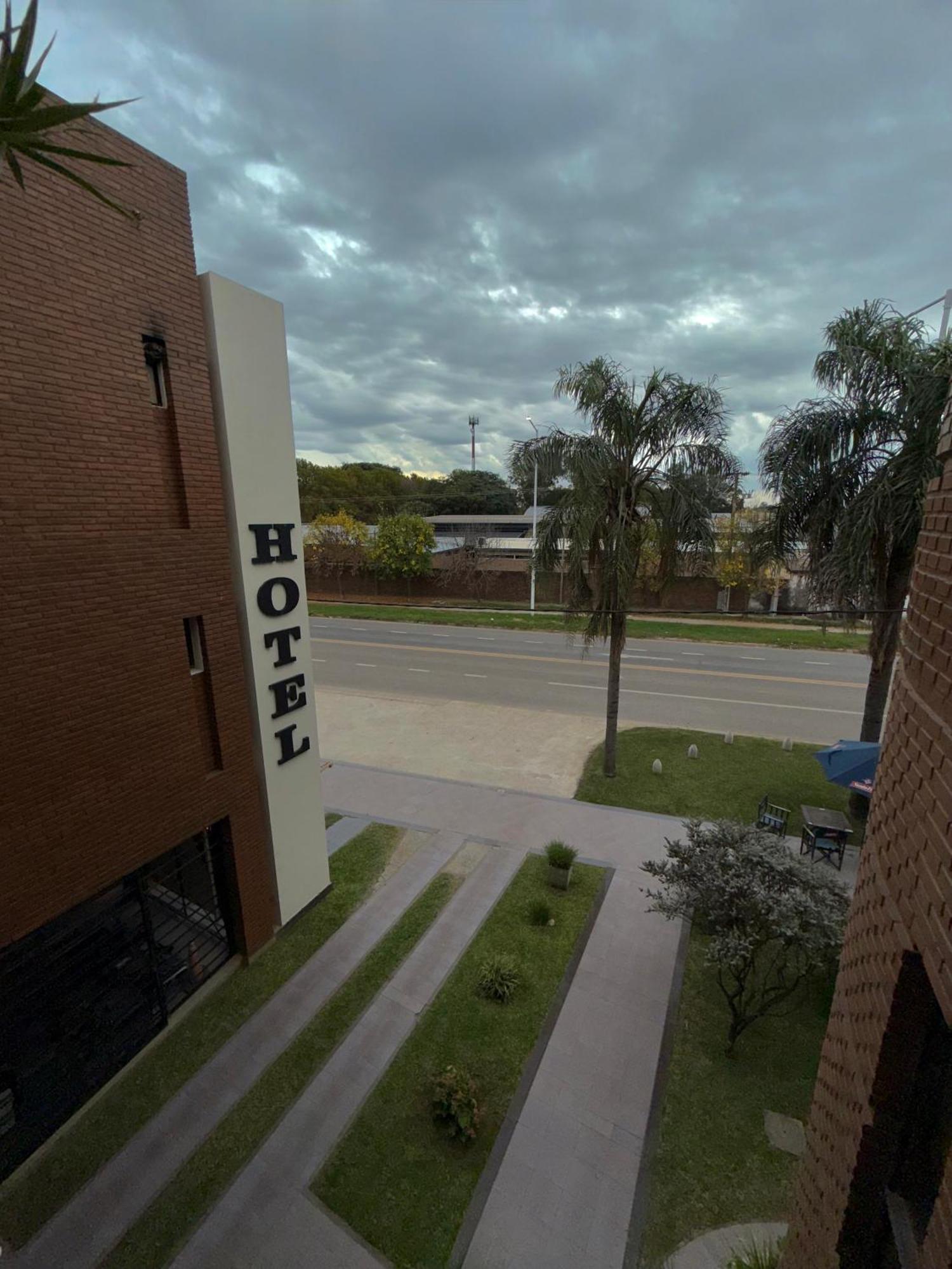 Hotel Escala Uno Santo Tomé Exterior foto